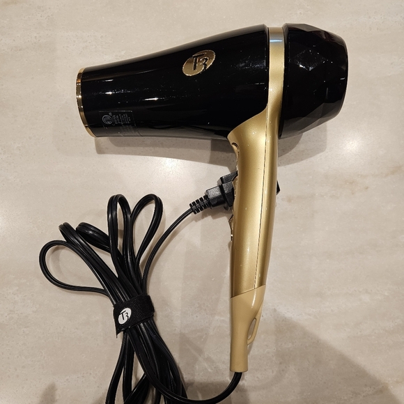 T3 Featherweight 2 Hair Dryer - Model # 73828 - Black/Gold Blow Dryer - Picture 5 of 9